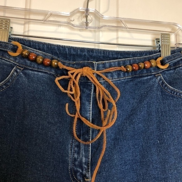 STYLE & Co Vtg Denim Capris with Leather and Wooden Beads at Waist Size 12P - Picture 3 of 12